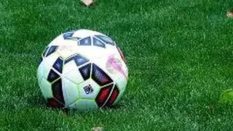 詹姆斯泪洒赛场，创NBA得分新纪录，篮球传奇再续篇章