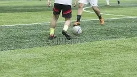 “F1拉斯维加斯赛事结果：维斯塔潘夺魁，诺里斯紧随其后，拉塞尔名列第三”